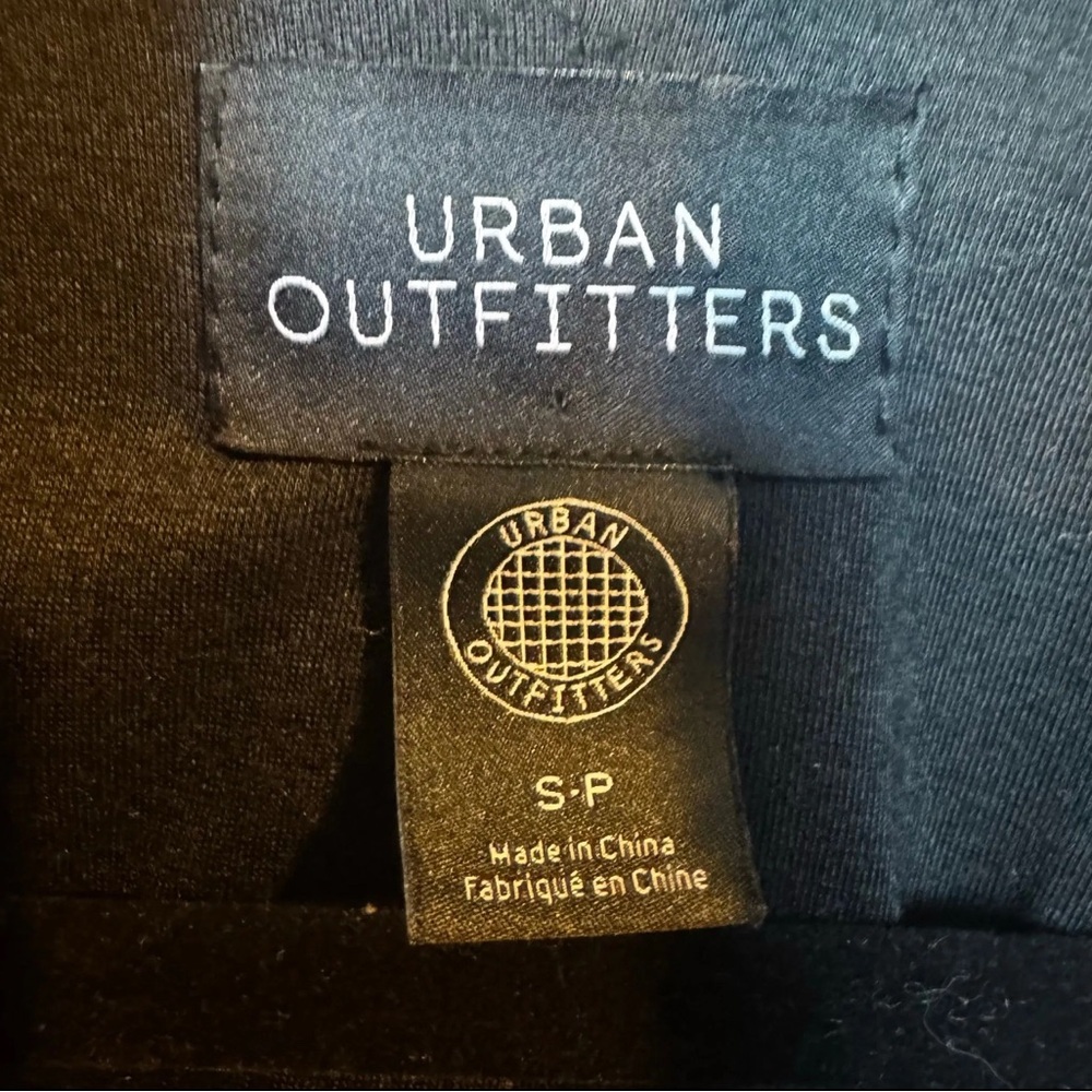 #63 URBAN OUTFITTERS animal print Faux Fur Coat |oversized SZ. Small | 22.5" PTP - Picture 6 of 7
